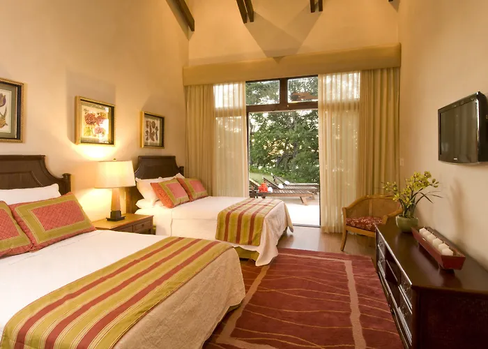 Papagayo Luxury