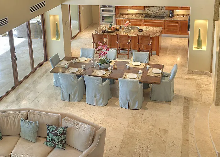 Papagayo Luxury