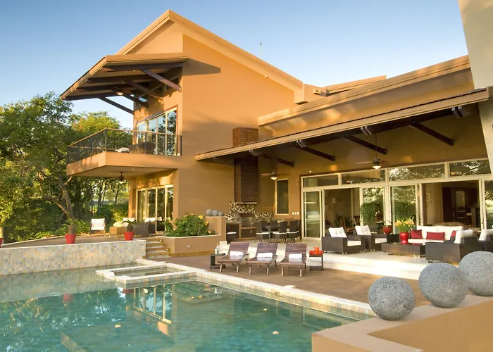 Papagayo Luxury