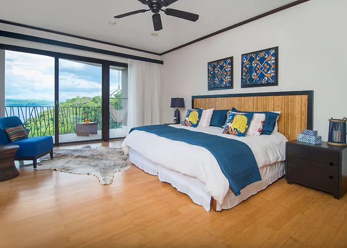 Papagayo Luxury