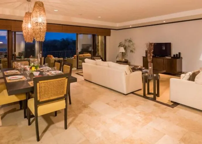 Papagayo Luxury